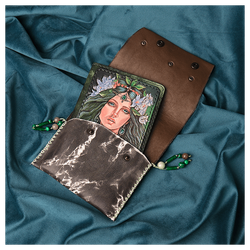 Кожаная обложка на паспорт «Малахитница»