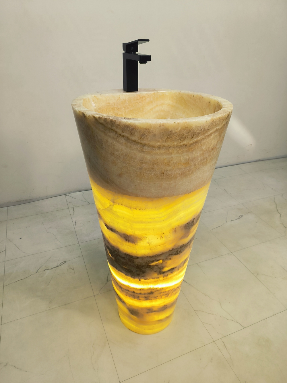 Раковина напольная из оникса Yellow ON-61357 (45*45*90)