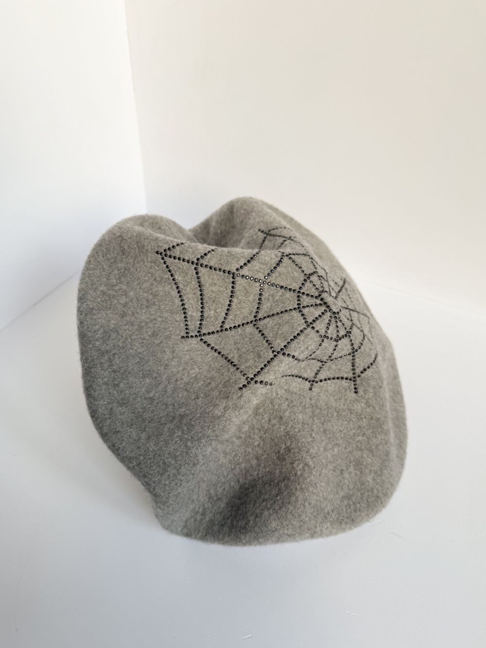 Шерстяной берет Il Trenino, 128