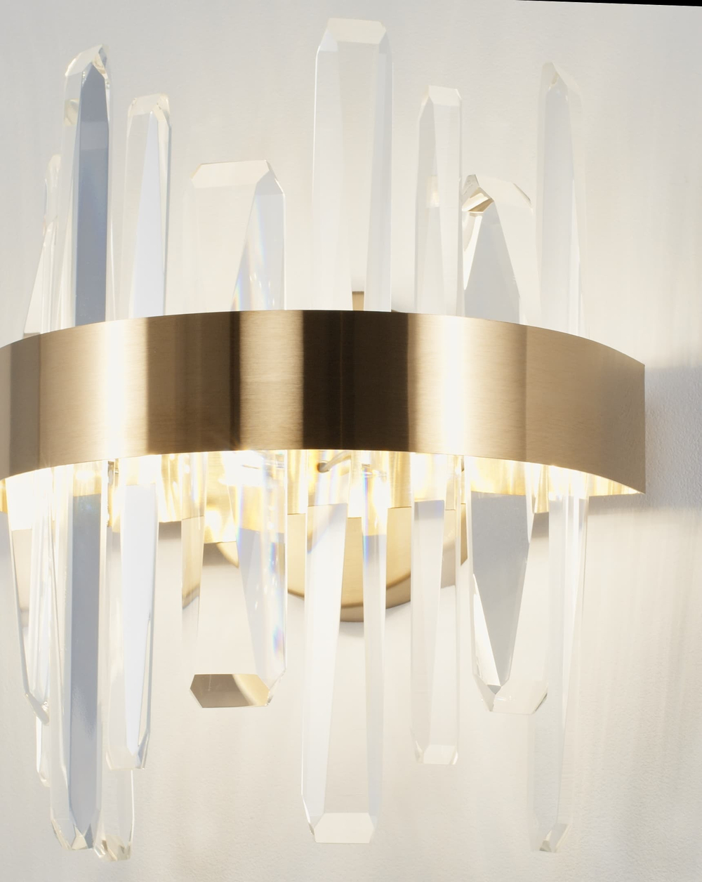 Бра Moderli V9081-WL Emanuel