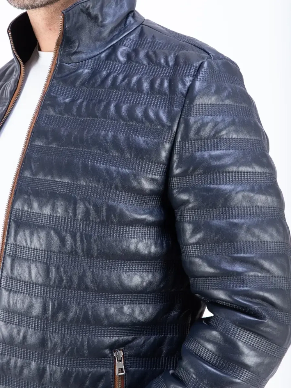 Куртка мужская  из натуральной кожи