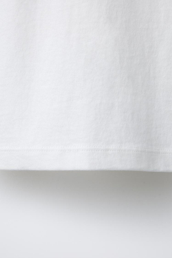 ZARA ФУТБОЛКА С ВЫШИВКОЙ, БЕЛЫЙ