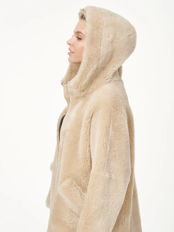 Шуба из шерсти чебурашка тедди, бежевая, SilverFox