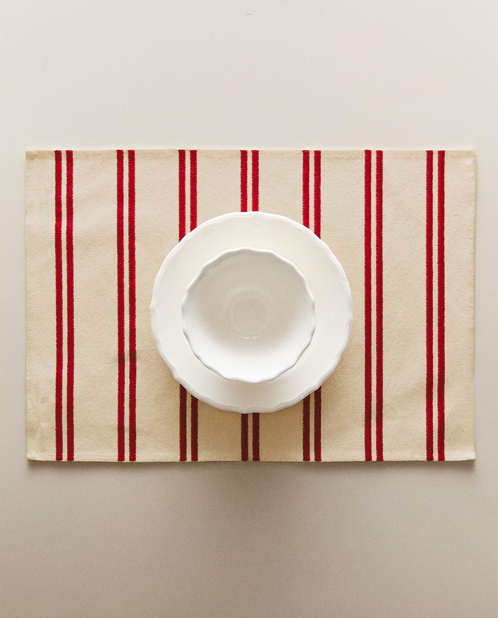 Zara Home сервировочная салфетка из смесовой ткани, вышивка, 50 35 см · 7250/023