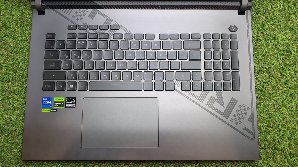 Игровой ASUS i7-13/16Gb/RTX 4070 8Gb/2K/240Hz/ROG Strix G18 G814JI-N6157 90NR0D01-M00960/Windows 10