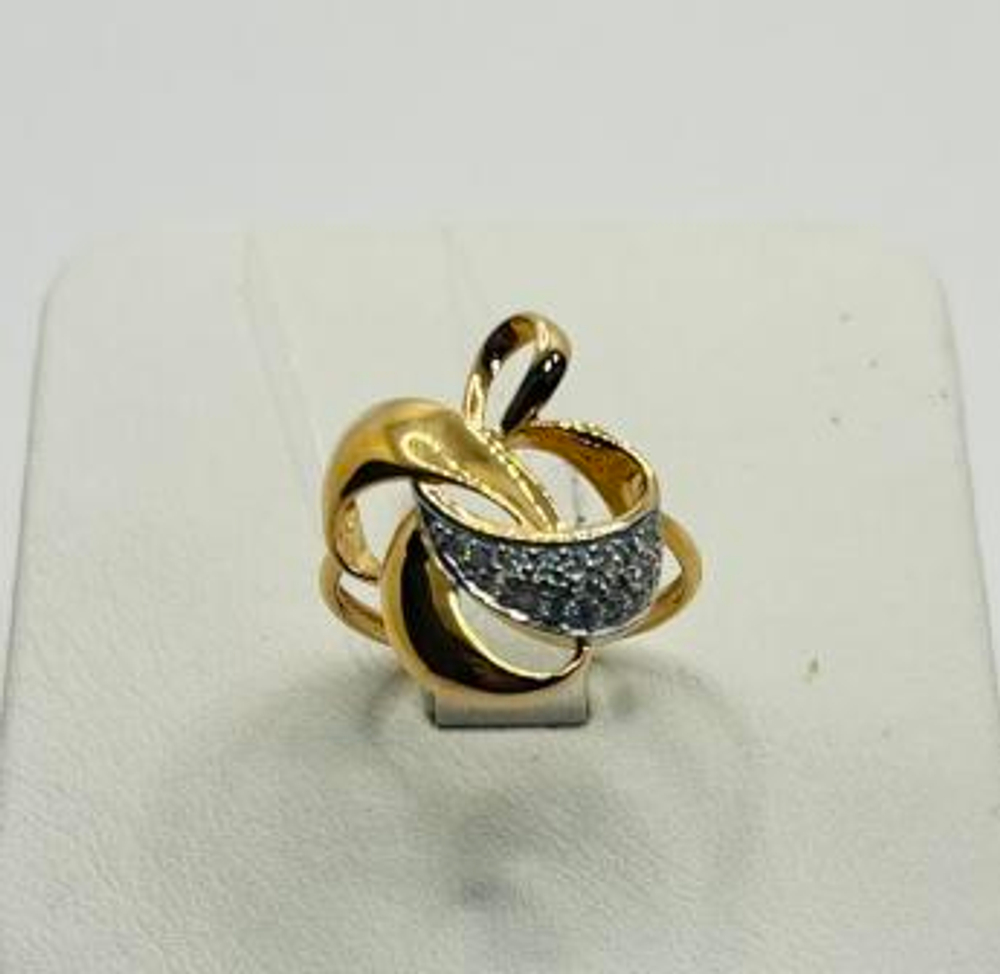 Кольцо из золота с фианитами