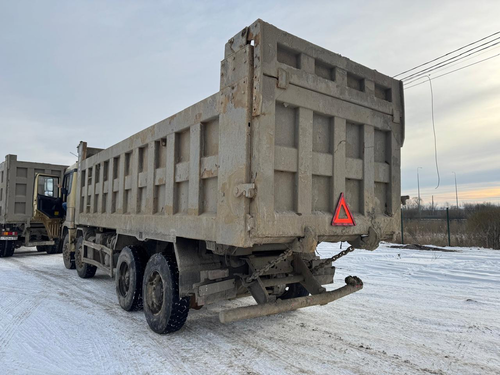 Shacman (Shaanxi) SX* 8x4 Самосвал SX33186T366T (Газ, 11,6 л, 375 л.с., МТ)
