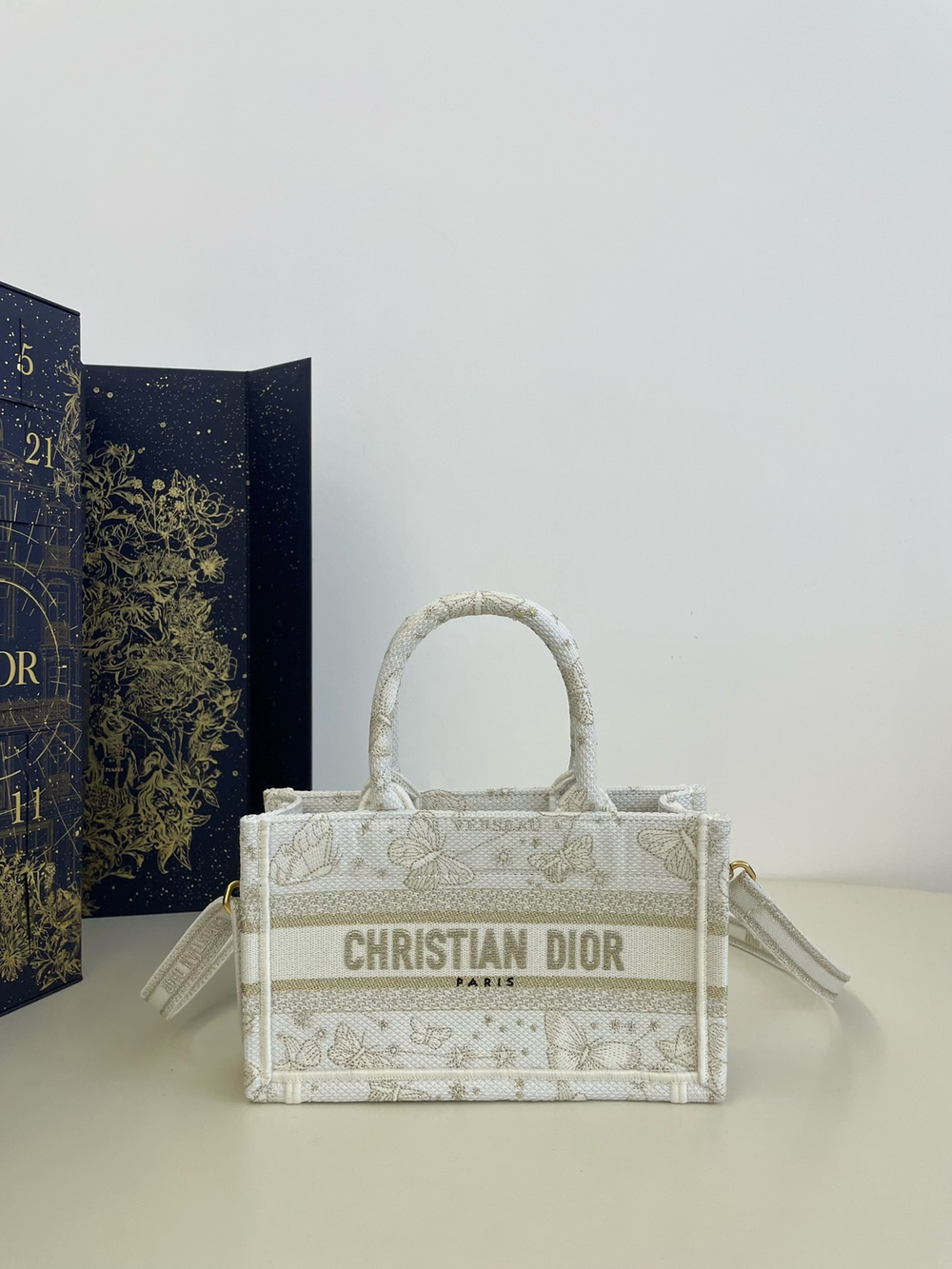 Christian Dior Mini Book Tote 21 cm