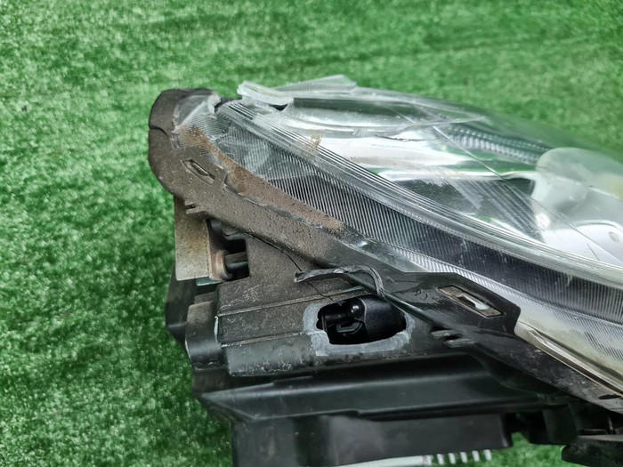 Фара правая Geely Atlas 1 (2016-2022) LED