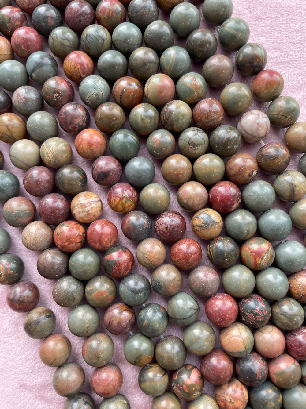 Нить бусин из яшмы 10,5мм, матовые