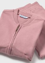 спортивный костюм с футболкой