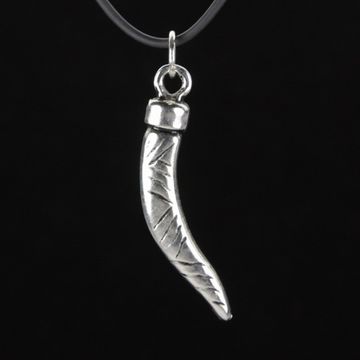 Кулон Кинжал в ножнах
