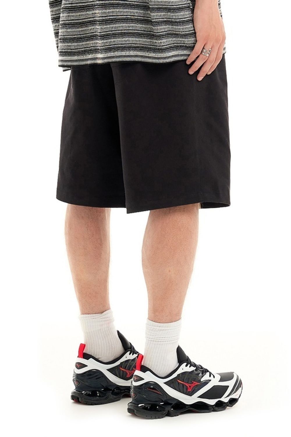 Шорты Issaya Bermuda Loose черные