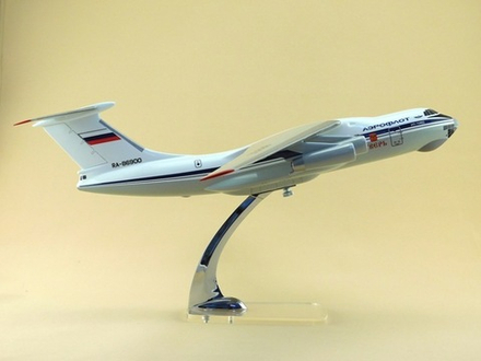 Модель самолета Ил-76МД (М1:100, Тверь, с кабиной стрелка)