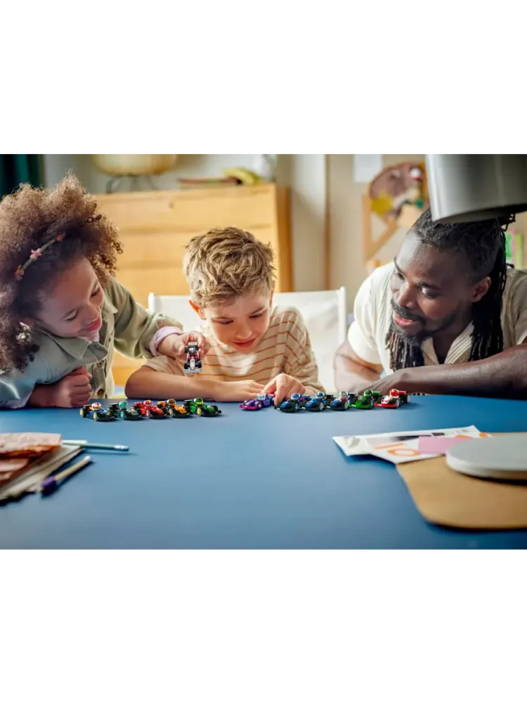 Конструктор Minifigures 71049 Коллекционный автомобиль 1 шт.