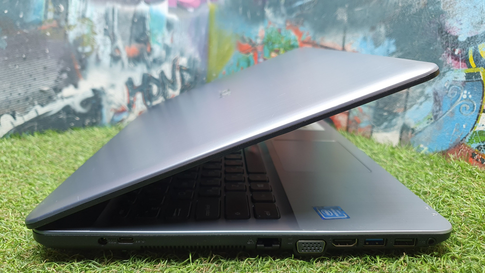 Ноутбук ASUS Pentium/4Gb/VivoBook X541SA-XO687 [90nb0ch3-m13590]/Windows 10