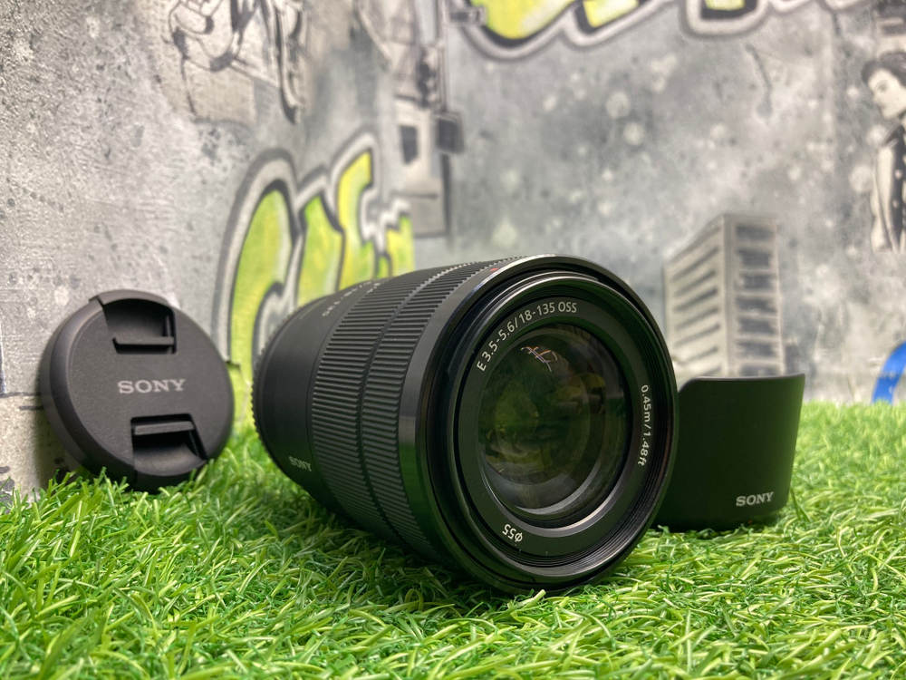 Sony E 18-135mm F3.5-5.6 OSS (SEL18135)