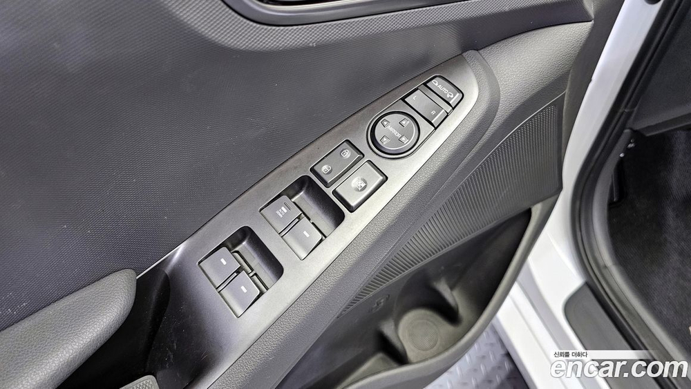 Hyundai The New Ionic Hybrid 1.6 HEV (10.2019)