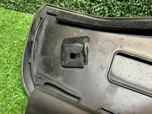 Накладка двери передняя правая Zeekr 001 (21-нв)