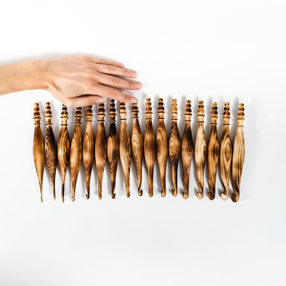 Набор деревянных крючков для вязания из древесины кедра 17 шт. (3-14 мм.) KN27