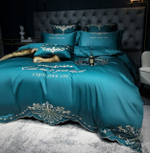 Постельное белье Сатин Гладкокрашеный Вышивка Делюкс на резинке DHCR003