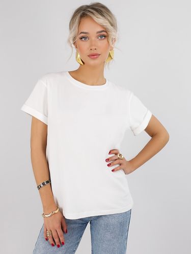 Топы и футболки