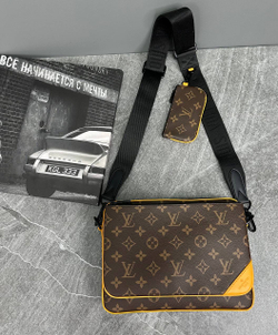 Сумка-мессенджер Louis Vuitton