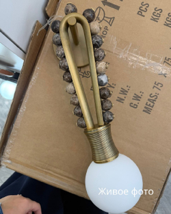 Акцентные настенные светильники с декоративными элементами ✨