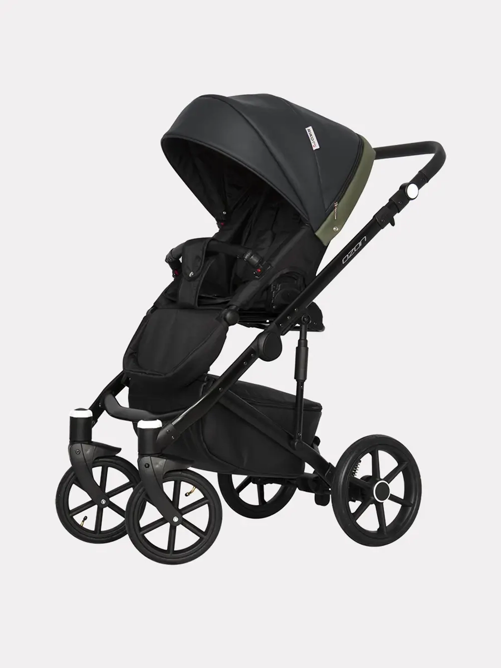 Коляска 2 в 1 Riko Basic Ozon 02 черно-зеленый