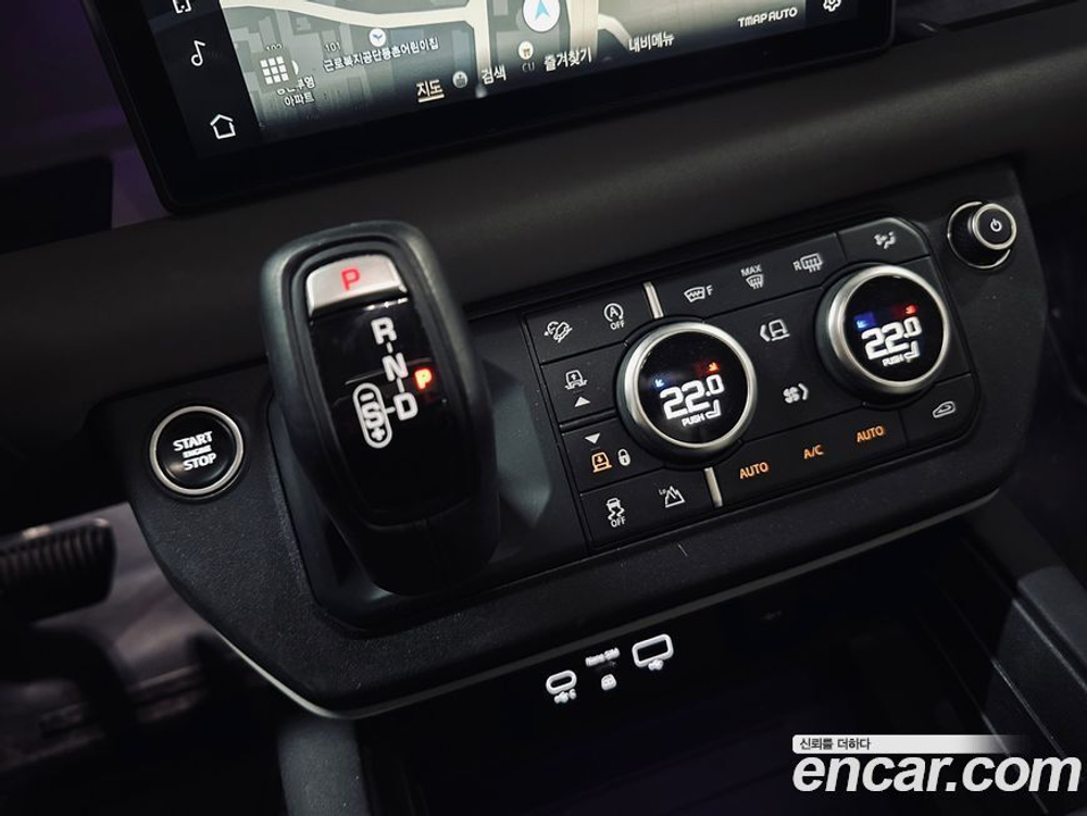 Land Rover Defender (L663) 110 D240 SE (12.2020)