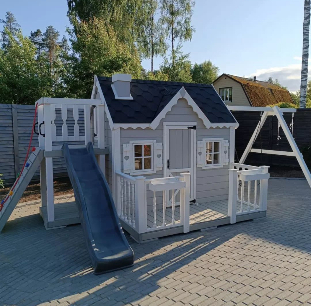 Домик Венди с балкончиком