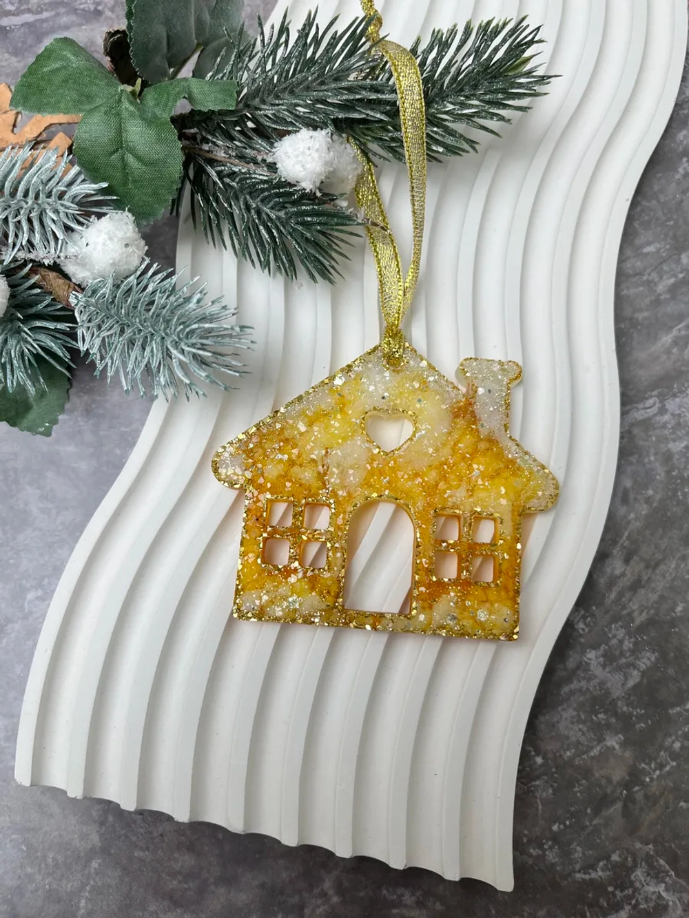 Новогодняя елочная игрушка Домик