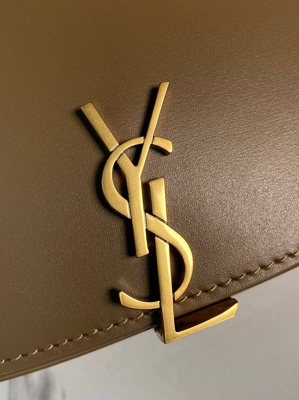 Сумка Yves Saint Laurent
