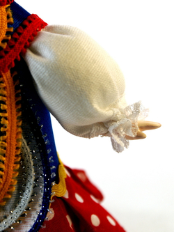 Кукла сувенирная в костюме девичьем праздничном