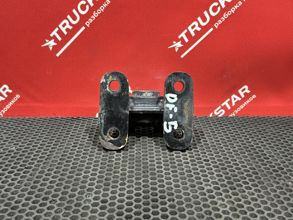 Кронштейн заднего стабилизатора 2023г