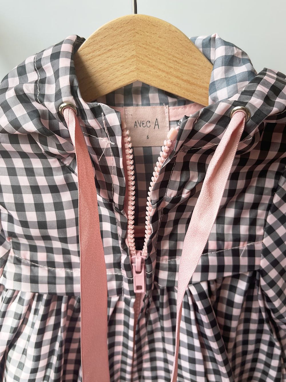 Ветровка Avec A