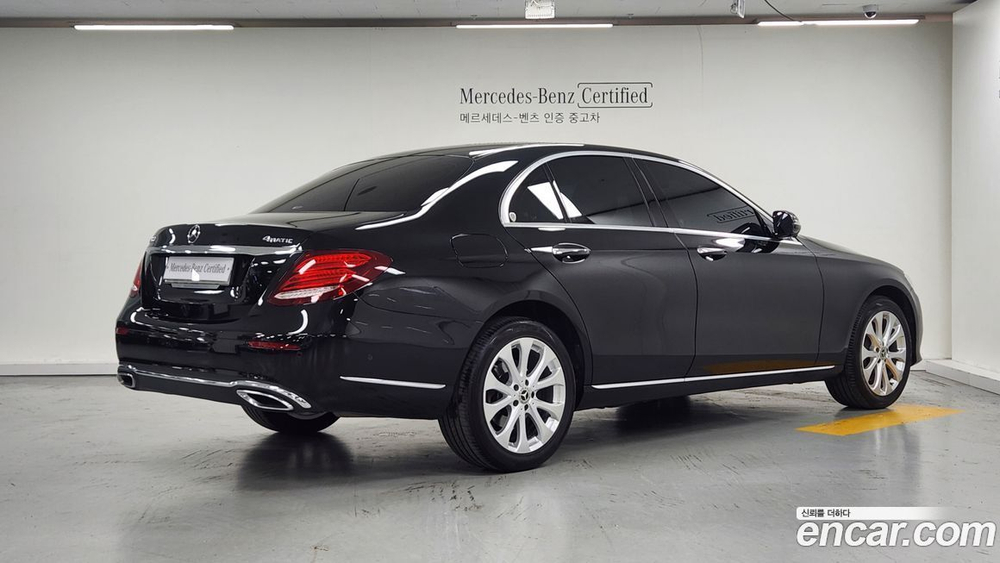 Mercedes-Benz E-Class W213 E300 4MATIC Exclusive (03.2020)