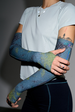 Нарукавники Blue Monte Sports Sun Protective Arm Sleeves "Mountain News Green"