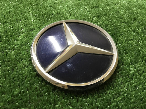 Эмблема крышки багажника Mercedes E C238 (16-23)