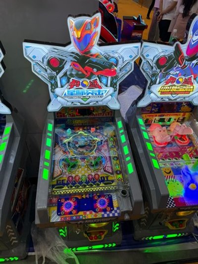 Детский игровой автомат пинбол «Ultraman»