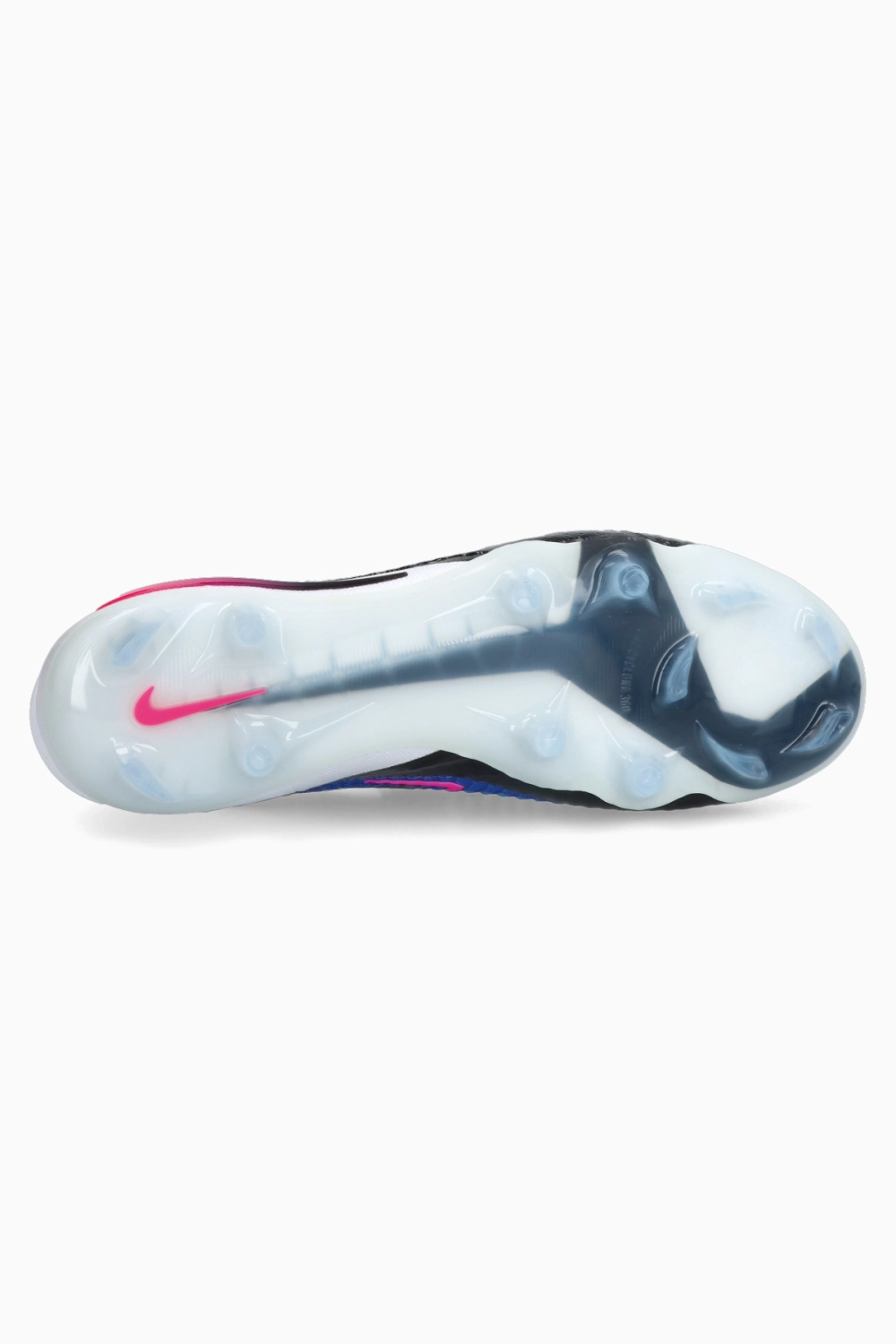 Бутсы Nike Phantom 6 Low Elite FG