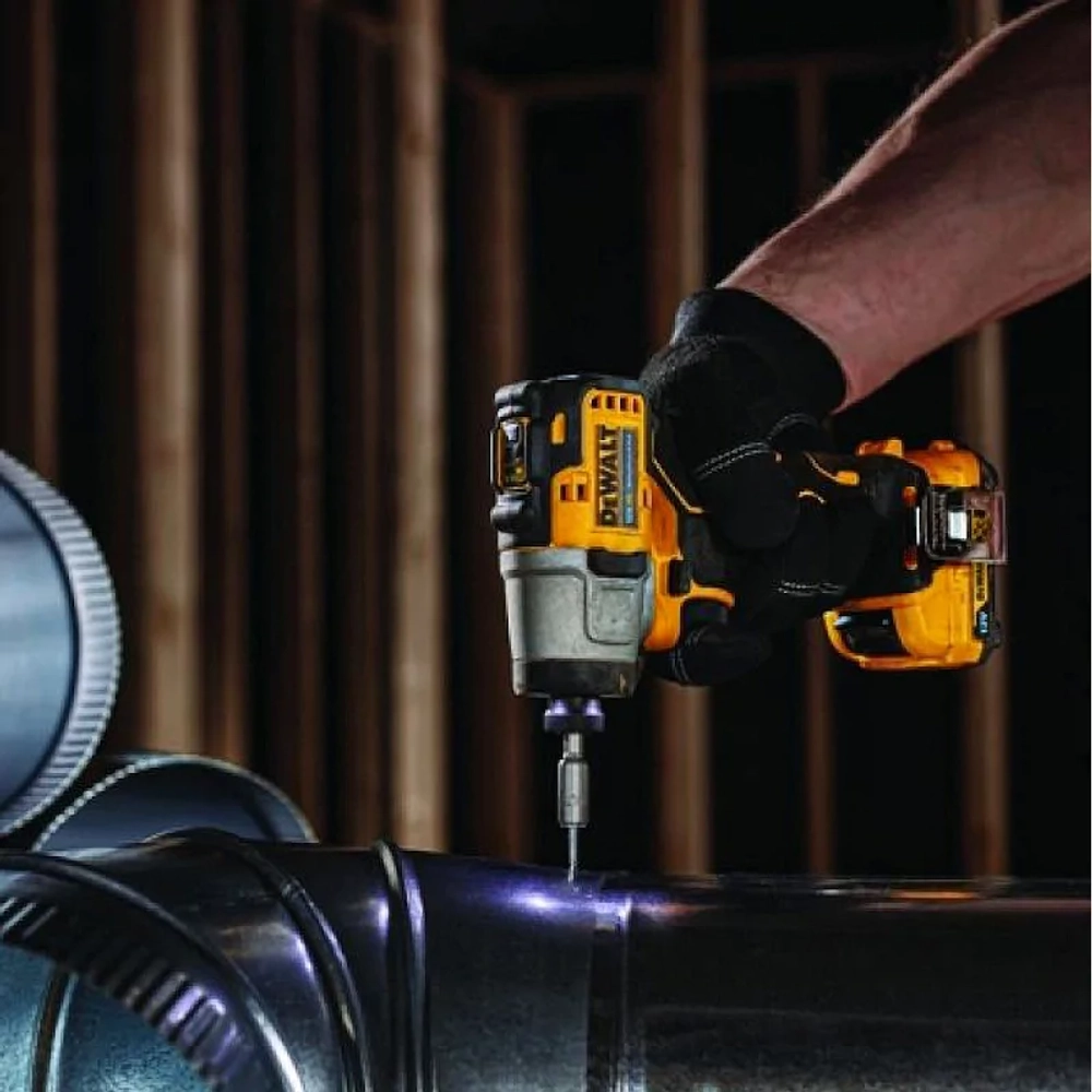 DeWalt DCF801D2-QW импульсный гайковерт (2 x 2 Ач, ЗУ)
