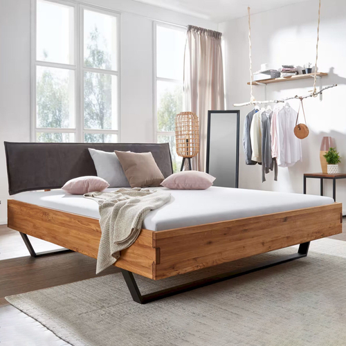 Двуспальная кровать 200х200 парящая Беллиссима из массива дикого дуба с мягким изголовьем