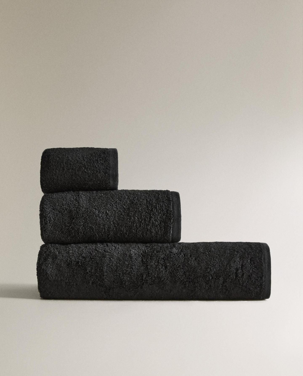Zara Home - Махровое банное полотенце гладкое, черный, 50х90 см