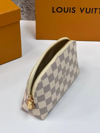 Косметичка Louis Vuitton Cosmetic Pouch Pm серый