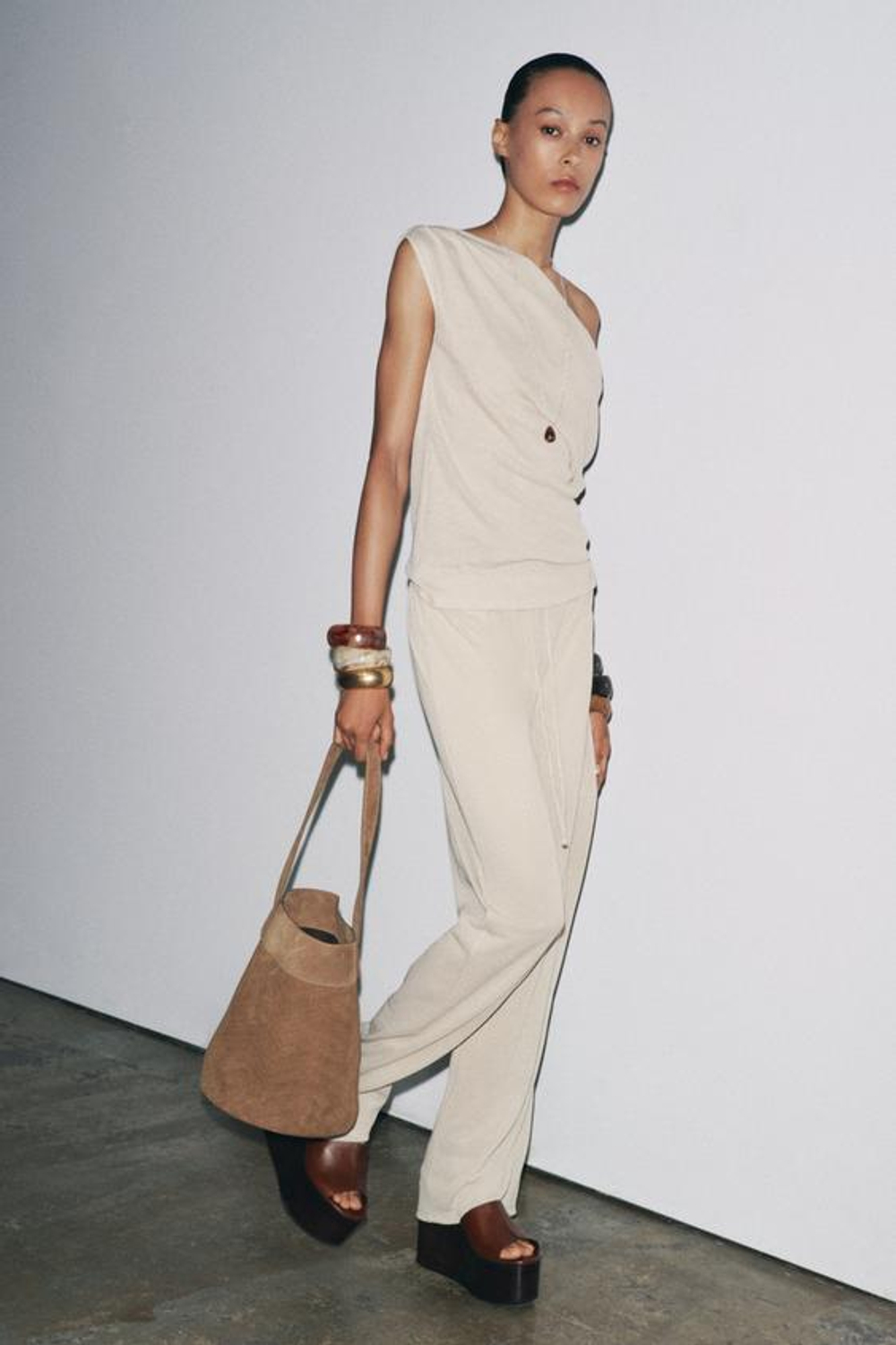 ZARA ТРИКОТАЖНЫЕ БРЮКИ С РАЗРЕЗАМИ, ПЕСОЧНЫЙ