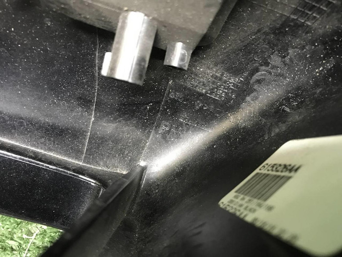 Крышка зеркала правая Mercedes M GLE W166 (11-18)