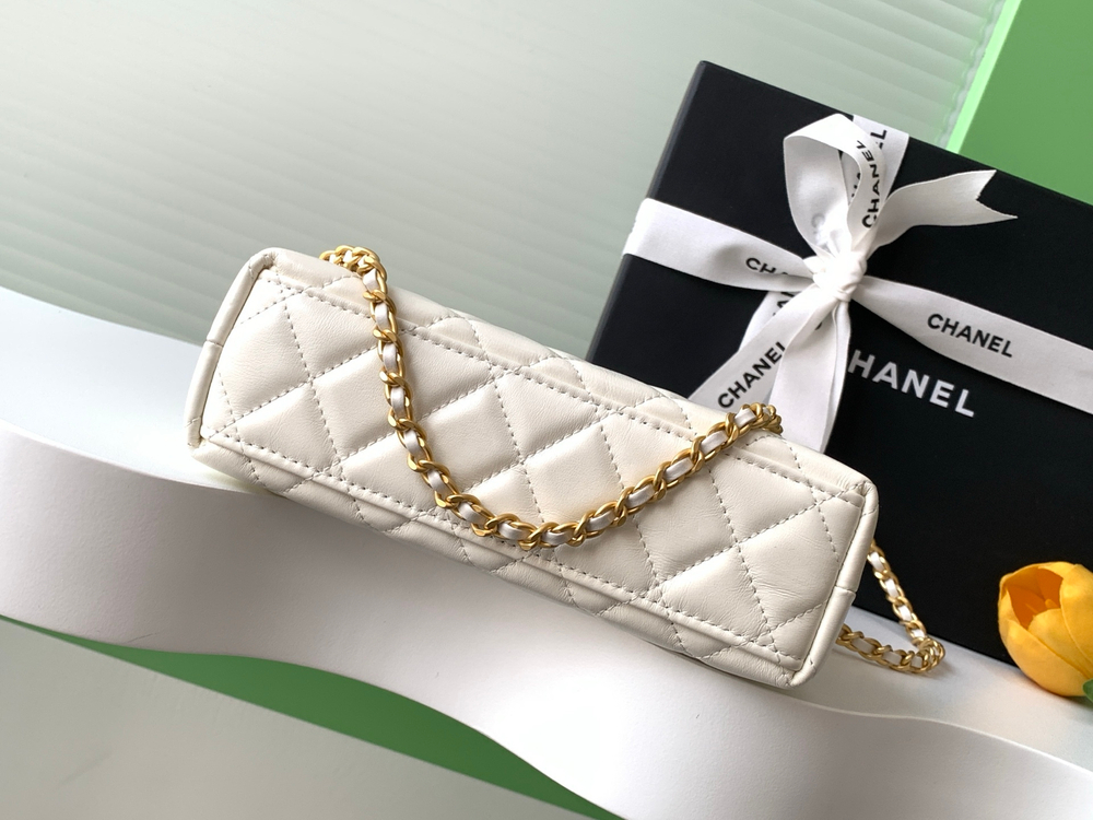 Chanel Kelly Mini 19 cm