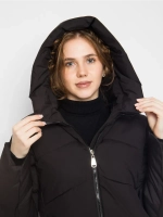 Куртка зимняя удлиненная с капюшоном