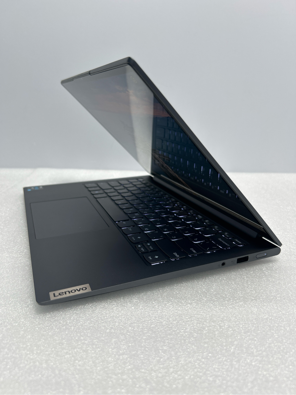 Ноутбук Lenovo Yoga Slim 7 Pro 14IHU5 (82NC006LRU) 14"/Intel Core i7-11370H/RAM 16GB/SSD 1024GB/Intel Iris Xe Graphics/IPS/2880*1800/Windows 11/Подсветка кл-ры: LED/черный. Состояние: B1